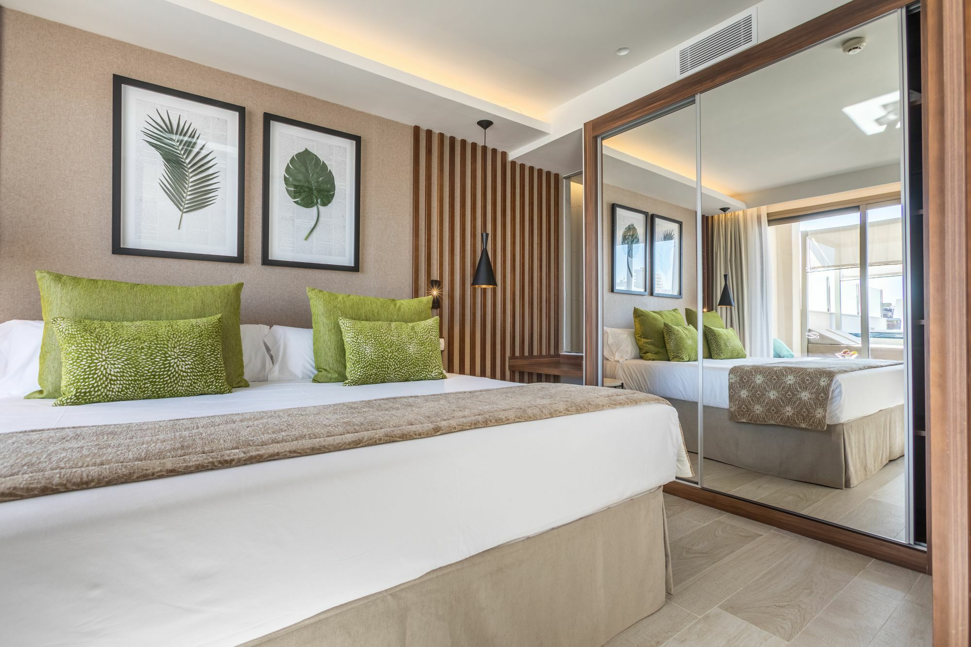 Lägenhetshotell Zafiro Palace Palmanova